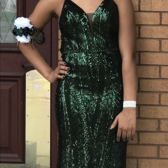 Prom dress, evening gown , after 5, pageant dress - Picture 2 of 3